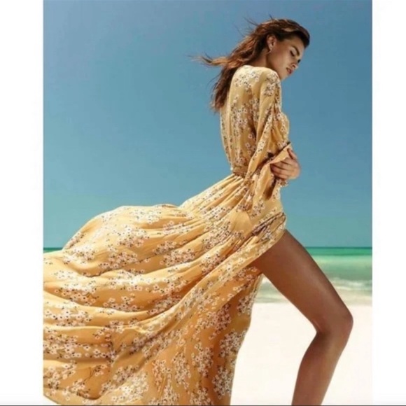 Billabong Dresses & Skirts - Billabong My Favorite Maxi Dress